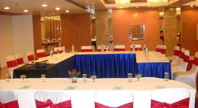 Country Inn Amhedabad Dış mekan fotoğraf